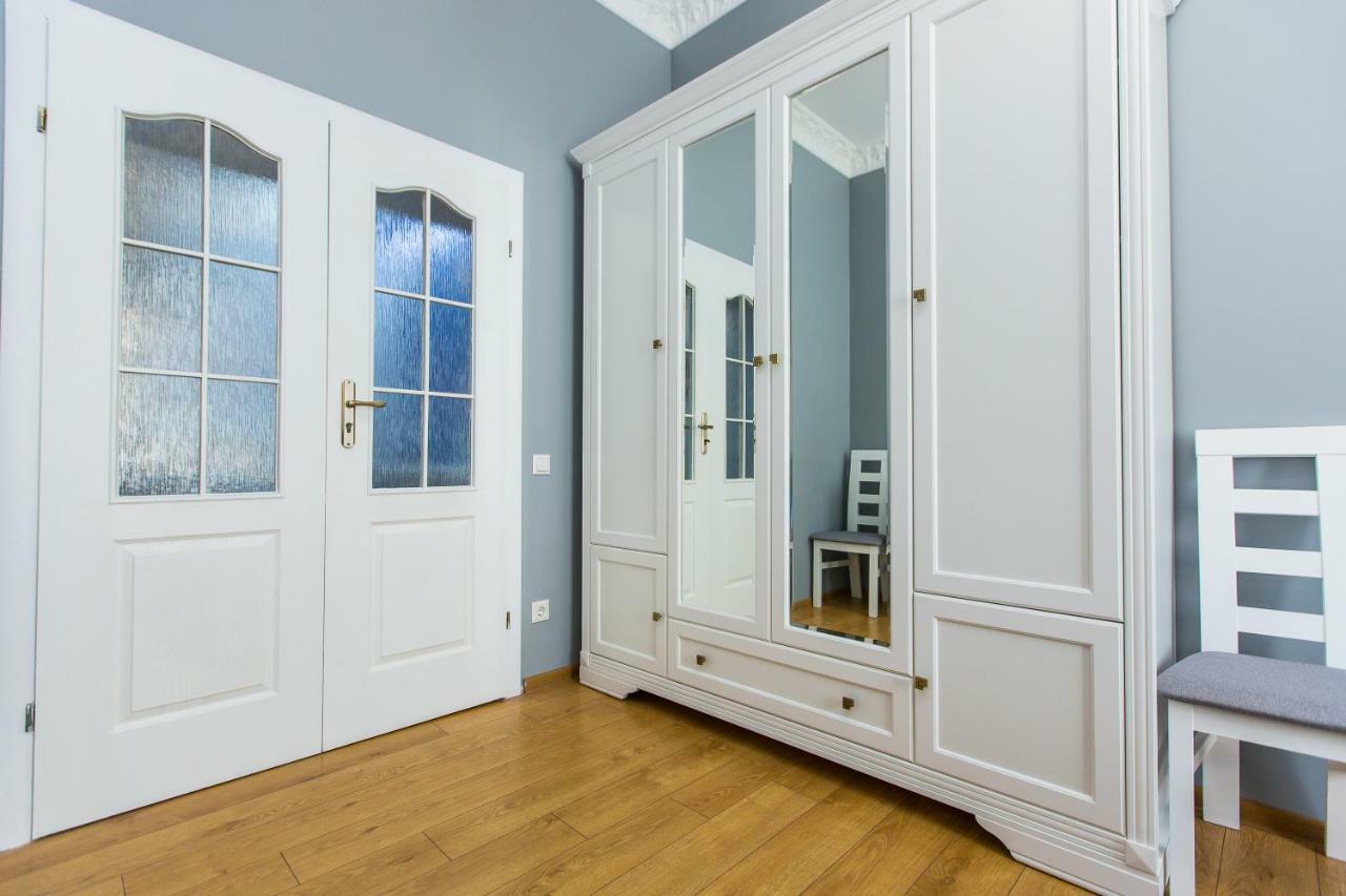 дизайнерська віп по вулиці куліша 14 Lviv