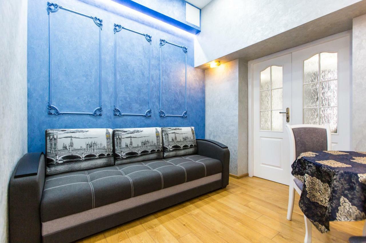 дизайнерська віп по вулиці куліша 14 Apartment
