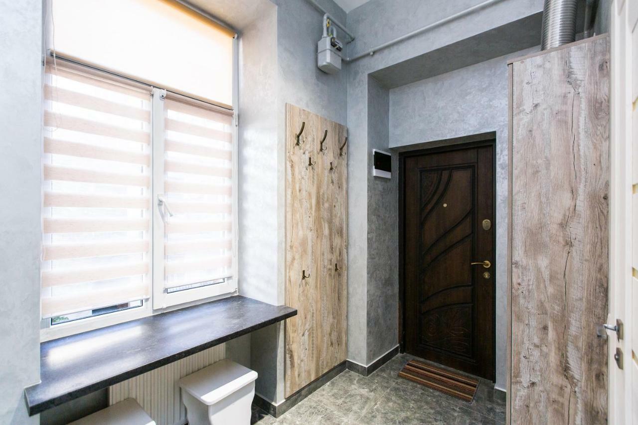 Apartment дизайнерська віп по вулиці куліша 14 *