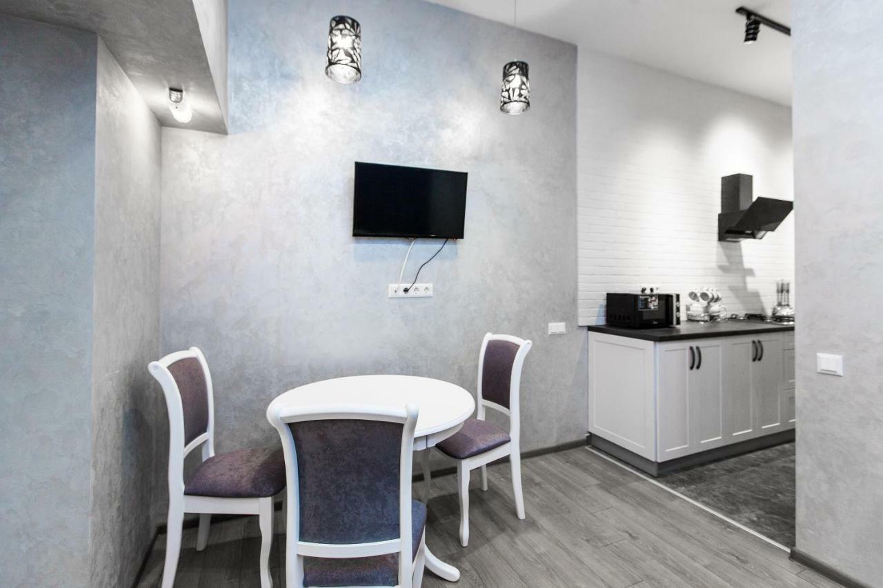 дизайнерська віп по вулиці куліша 14 Apartment *