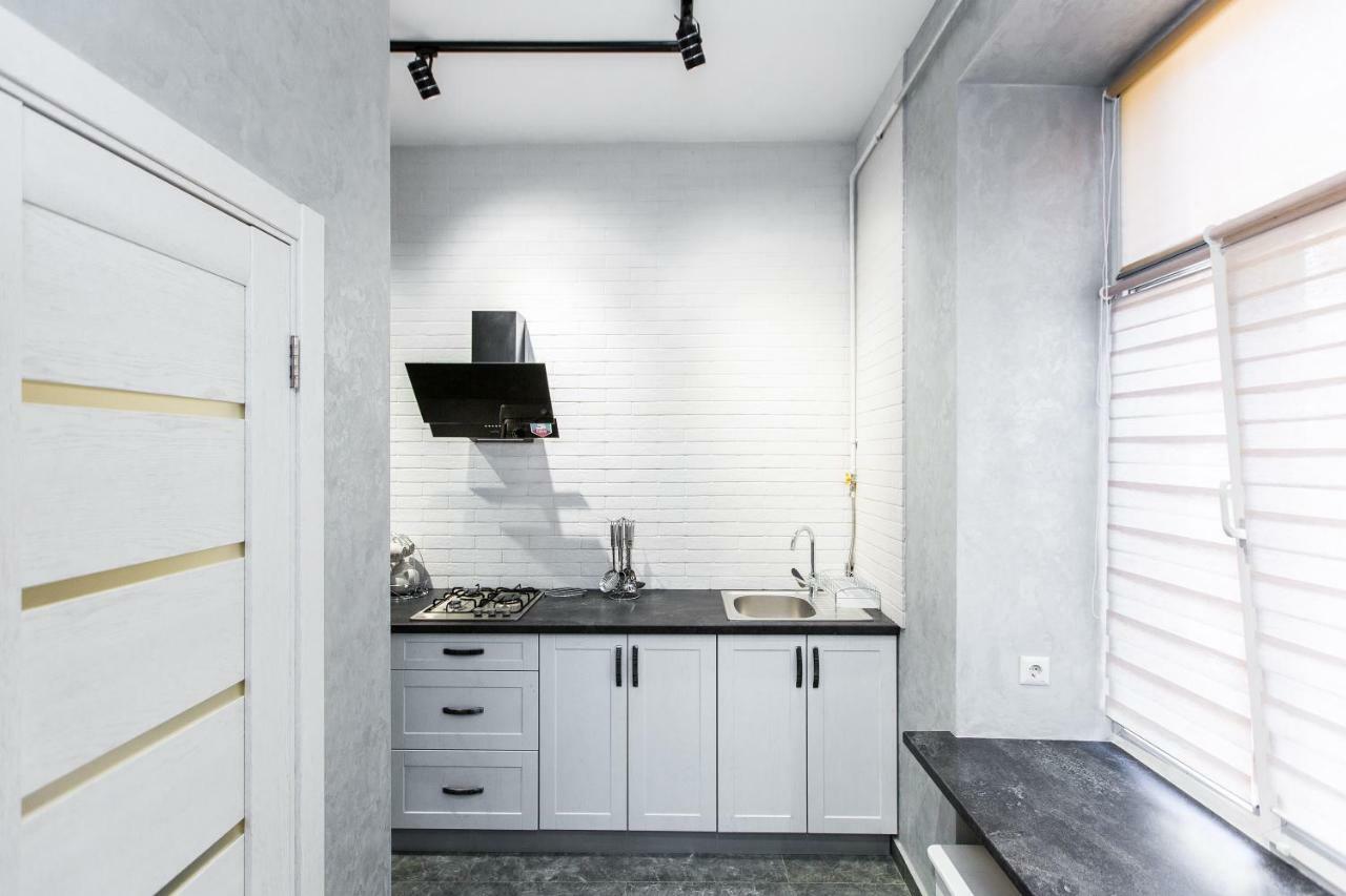 Apartment дизайнерська віп по вулиці куліша 14