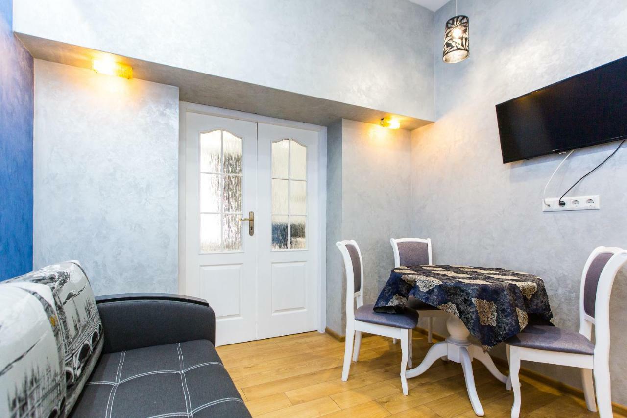 дизайнерська віп по вулиці куліша 14 Apartment